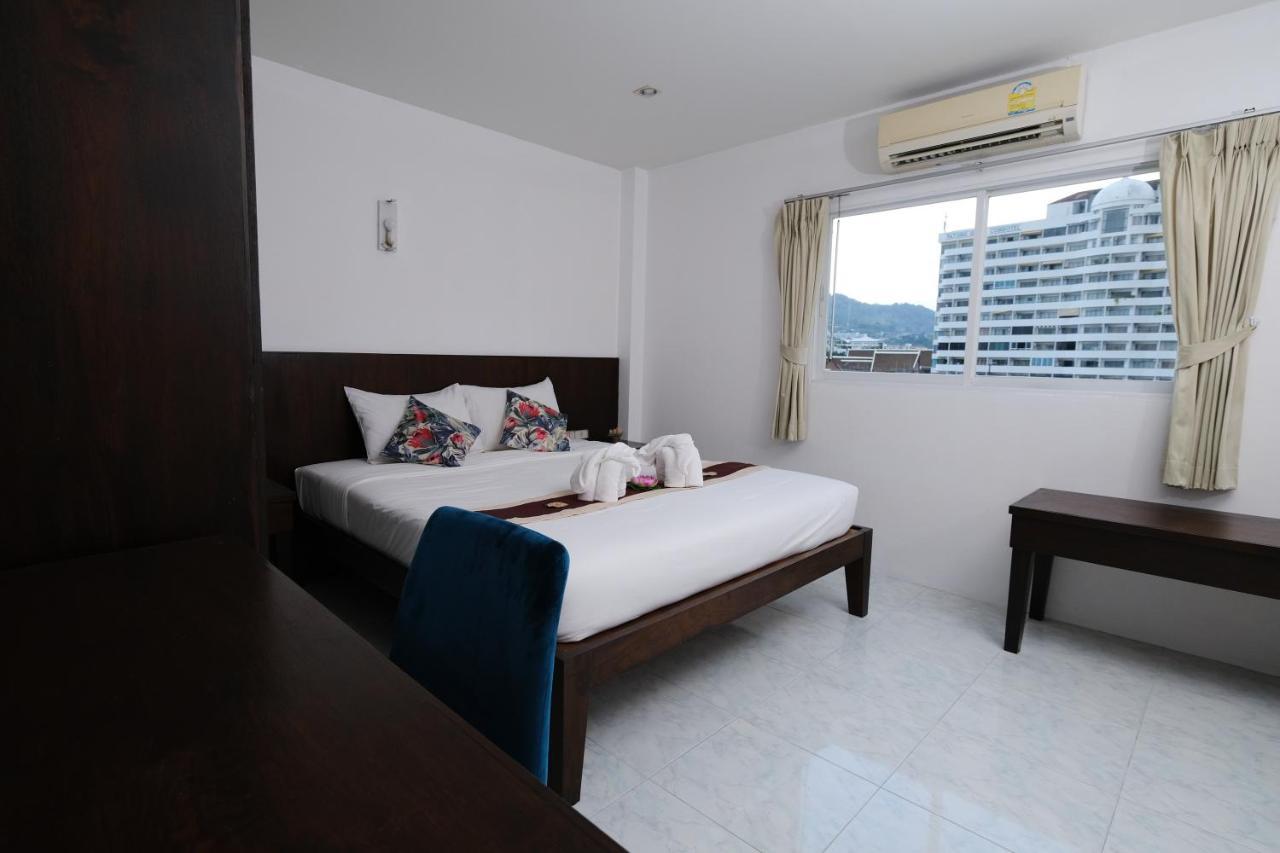 Kiwi Boutique Hotel Patong Esterno foto