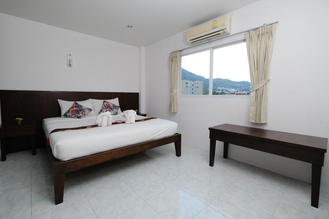 Kiwi Boutique Hotel Patong Esterno foto